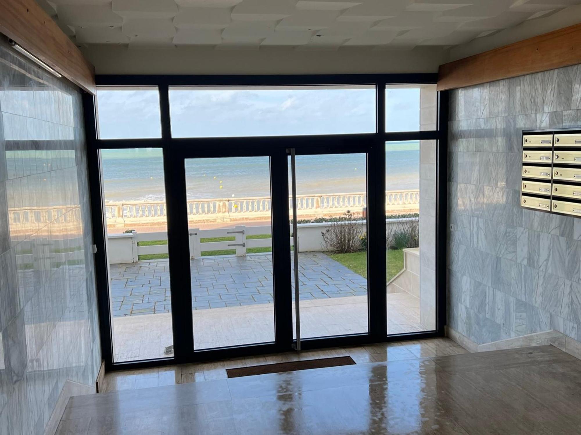 Studio Central A Cabourg Avec Balcon, Wifi Gratuit & Parking - Fr-1-487-372 Exterior photo